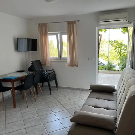 Area Doma Apartment Trogir