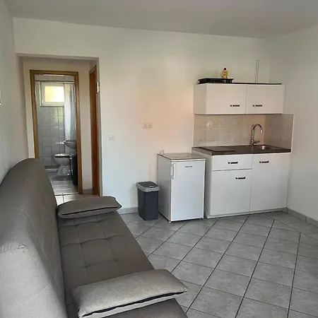 Area Doma Appartamento Traù