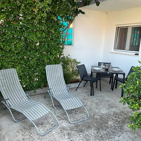 Area Doma Apartment